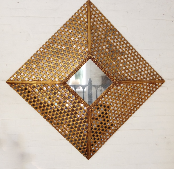 Diamond Shaped Reflector Mirrors