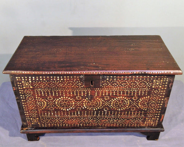 Mahogany trunk with Mother of Pearl inlay