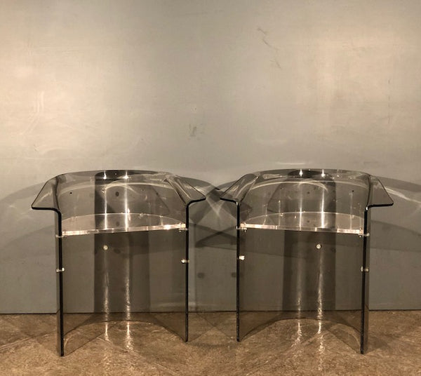 Set of 5 Acrylic Chairs with Metal Bolts